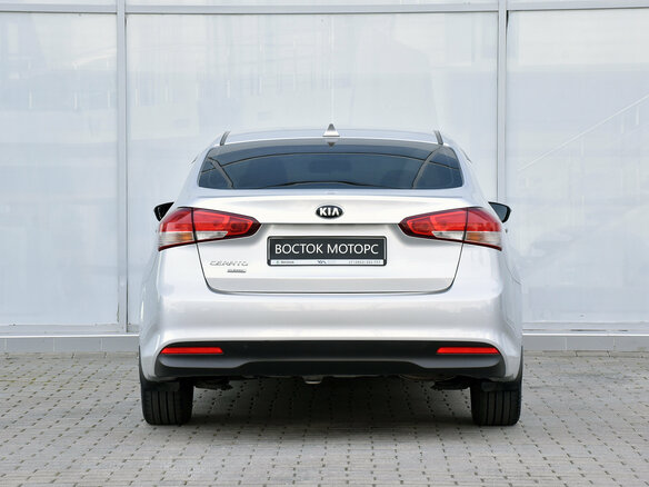2019 Kia Cerato III Рестайлинг (Classic), серебристый, 1450000 рублей - вид 5
