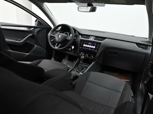 2017 Skoda Octavia III (A7) Рестайлинг, коричневый, 1765000 рублей - вид 4