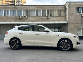 2017 Maserati Levante Diesel I, белый, 3580000 рублей, вид 4