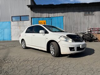 2013 Nissan Tiida I Рестайлинг, белый, 300000 рублей, вид 2