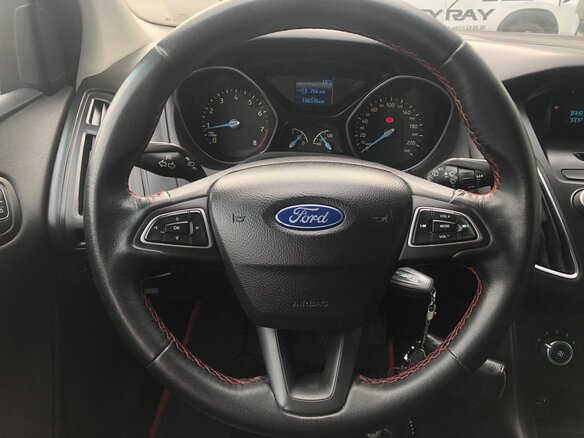 2015 Ford Focus III Рестайлинг, белый, 890000 рублей - вид 11