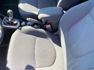 2013 Hyundai Solaris I, чёрный, 890000 рублей, вид 5
