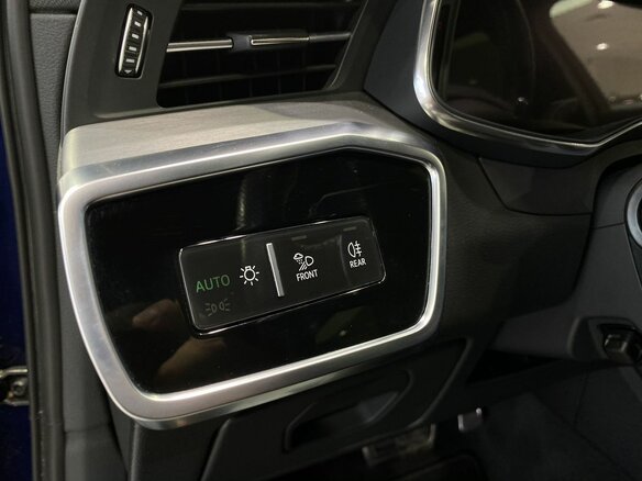 2018 Audi A6 55 TFSI V (C8), синий, 4499900 рублей - вид 12