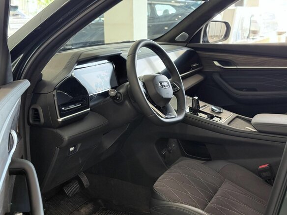 2026 Geely Monjaro I Рестайлинг, зелёный, 4954990 рублей - вид 4