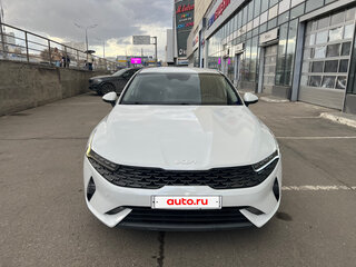 2021 Kia K5 III, белый, 1450000 рублей, вид 2