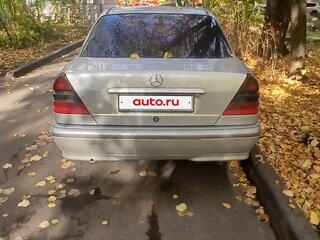 1998 Mercedes-Benz C-Класс 180 I (W202) Рестайлинг, серебристый, 350000 рублей, вид 4