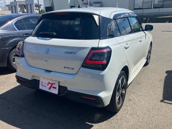 2023 Suzuki Swift VI, белый, 1100700 рублей - вид 6