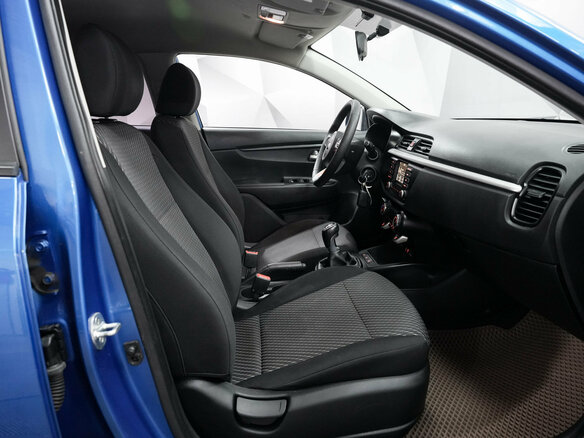 2018 Kia Rio IV, синий, 911000 рублей - вид 11