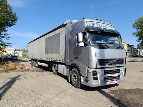 2003 Volvo FH, серебристый, 4000000 рублей, вид 2