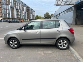 2012 Skoda Fabia II Рестайлинг, золотистый, 800000 рублей, вид 5