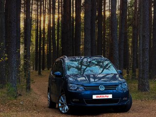 2015 Volkswagen Sharan II Рестайлинг, синий, 1740000 рублей, вид 2