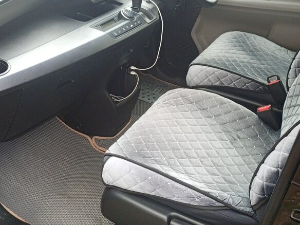 2010 Honda Freed Spike I Рестайлинг, чёрный, 1110000 рублей - вид 8