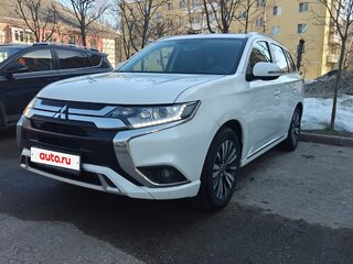 2022 Mitsubishi Outlander III Рестайлинг 3, белый, 2190000 рублей, вид 2