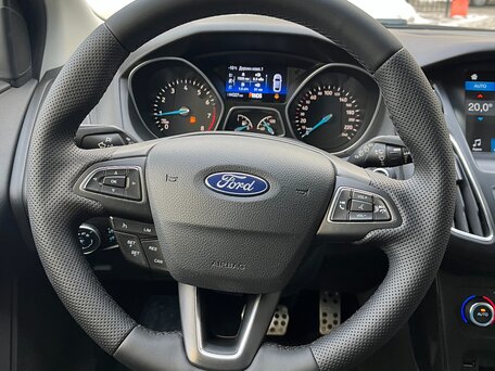 2017 Ford Focus III Рестайлинг, чёрный, 1449000 рублей, вид 5