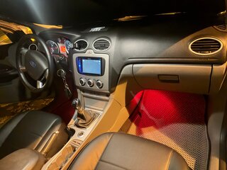 2011 Ford Focus II Рестайлинг, серебристый, 750000 рублей, вид 5