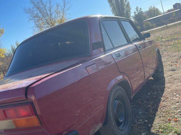 1998 Lada (ВАЗ) 2107, красный, 73000 рублей - вид 4