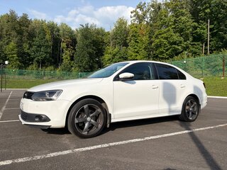 2014 Volkswagen Jetta VI, белый, 880000 рублей, вид 2