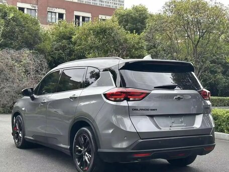 2021 Chevrolet Orlando II, серый, 1720000 рублей, вид 5