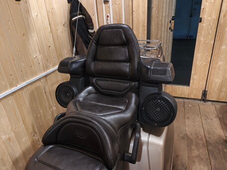 1988 Honda GL 1500 Gold Wing, бежевый, 460000 рублей, вид 4