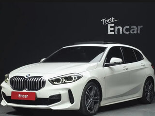 2023 BMW 1 серии 118i III (F40), белый, 1757000 рублей, вид 1