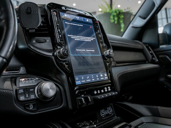 2023 Ram 1500 Crew Cab eTorque V, чёрный, 9500000 рублей - вид 28