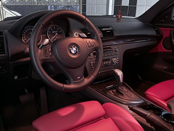 2008 BMW 1 серии 135i I (E81/E82/E87/E88) Рестайлинг, чёрный, 2000000 рублей - вид 12
