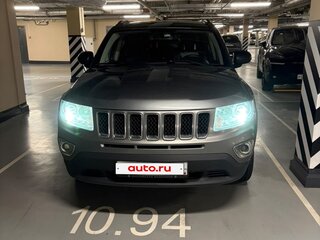 2012 Jeep Compass I Рестайлинг, серый, 3000000 рублей, вид 1