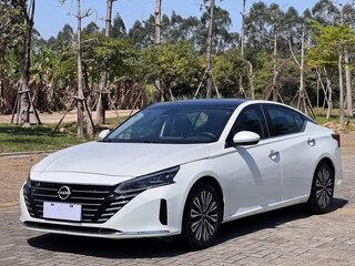 2022 Nissan Altima VI (L34), белый, 1847007 рублей, вид 1
