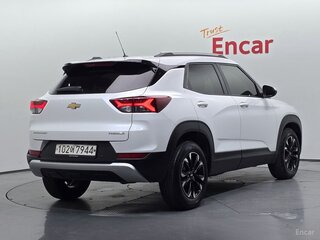 2022 Chevrolet TrailBlazer III, белый, 1550000 рублей, вид 3
