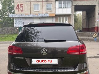 2015 Volkswagen Touareg II Рестайлинг, коричневый, 2490000 рублей, вид 4