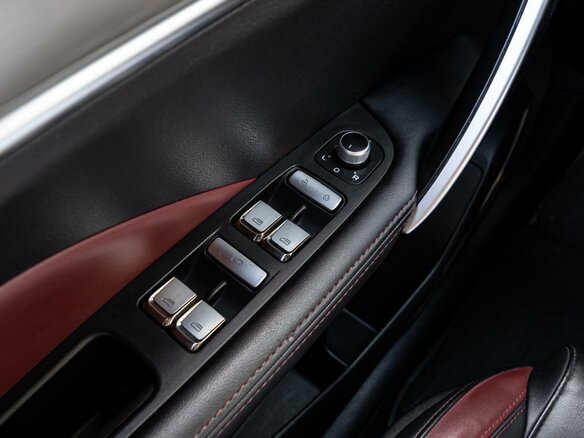 2022 Geely Coolray I, серый, 1620000 рублей - вид 18