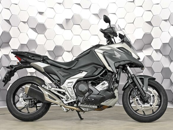 2021 Honda NC 750X, серый, 1099000 рублей - вид 2