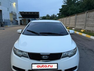 2010 Kia Cerato 5-speed II, белый, 460000 рублей, вид 1