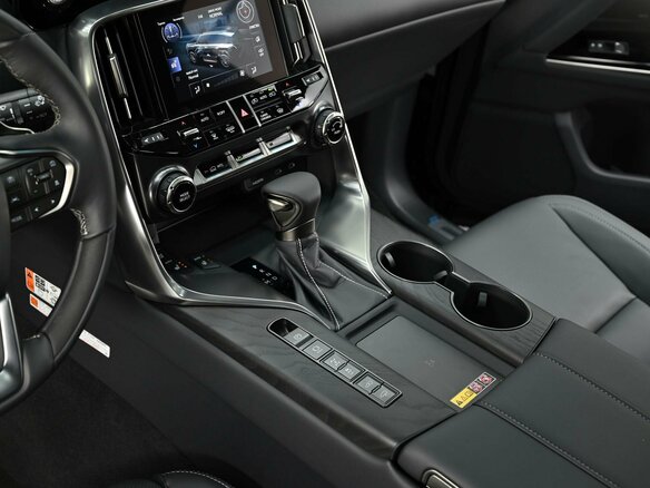 2026 Lexus LX 500d IV, чёрный, 18100000 рублей - вид 10