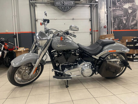 2024 Harley-Davidson Fat Boy, серый, 3099000 рублей, вид 1
