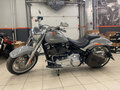 2024 Harley-Davidson Fat Boy, серый, 3099000 рублей - вид 1