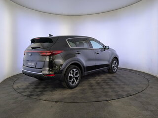 2021 Kia Sportage IV Рестайлинг, чёрный, 2150000 рублей, вид 5
