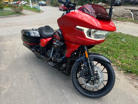2026 Harley-Davidson CVO Road Glide ST, красный, 6250000 рублей, вид 2