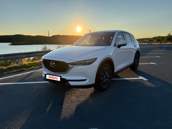 2017 Mazda CX-5 II, белый, 2800000 рублей - вид 3