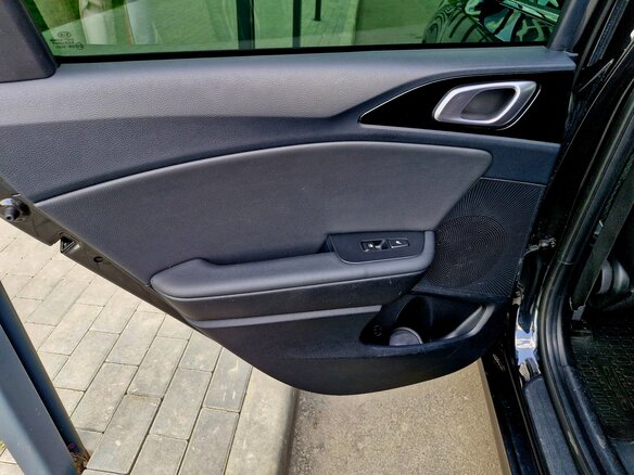 2020 Kia Ceed III, чёрный, 1820000 рублей - вид 22