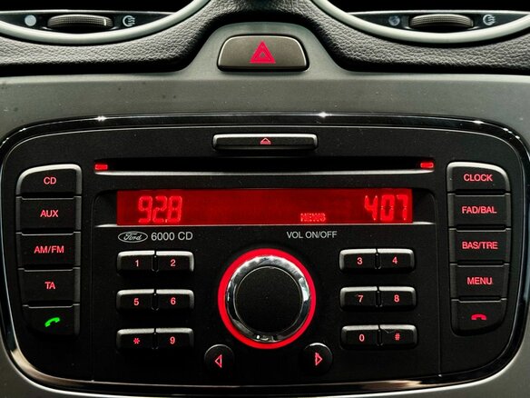2010 Ford Focus II Рестайлинг, синий, 399000 рублей - вид 17