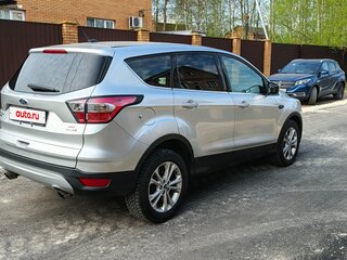 2017 Ford Escape III Рестайлинг, серый, 1280000 рублей, вид 3