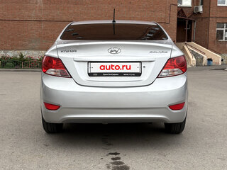2013 Hyundai Solaris I, серебристый, 730000 рублей, вид 5