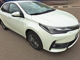2017 Toyota Corolla XI (E160, E170, E180) Рестайлинг 1, белый, 1500000 рублей, вид 3