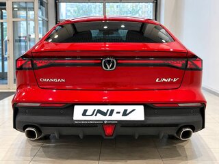 2025 Changan UNI-V I, красный, 3479900 рублей, вид 3