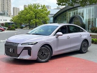 2025 Roewe M7, фиолетовый, 2852111 рублей, вид 1