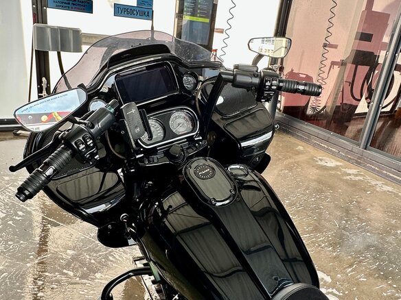 2022 Harley-Davidson CVO Road Glide, чёрный, 4200000 рублей - вид 3