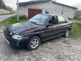 1997 Ford Escort V Рестайлинг 2, пурпурный, 60000 рублей, вид 2