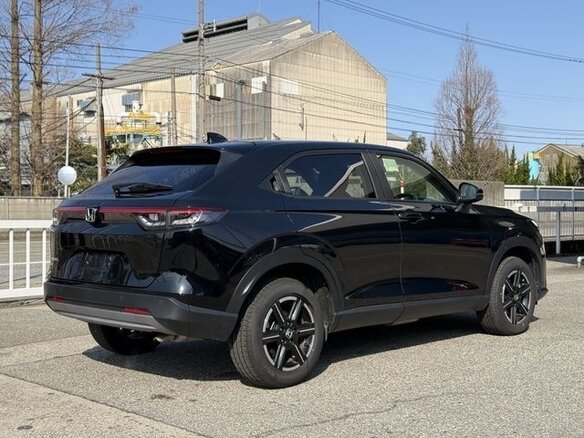 2022 Honda Vezel II, чёрный, 1931013 рублей - вид 4