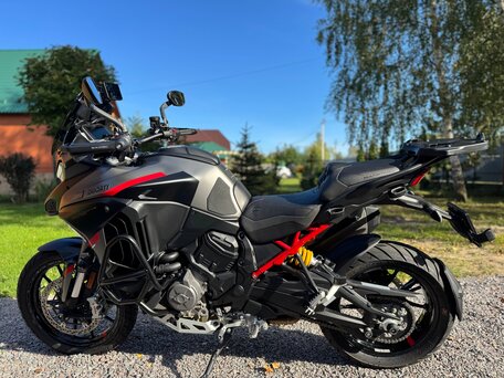 2024 Ducati Multistrada V4, серый, 2799000 рублей, вид 3